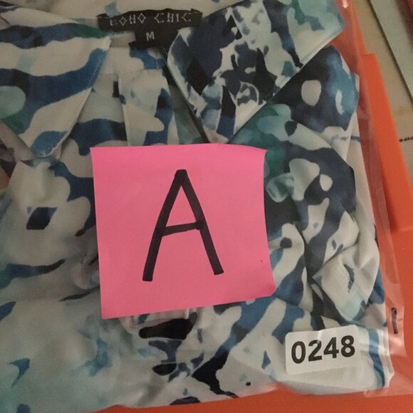 Boho Chic Blouse Medium - Picture 7 of 7